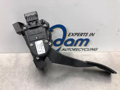 Gaspedaalpositie Sensor-6336950