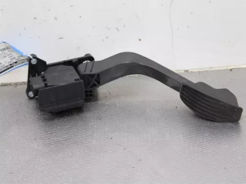 Gaspedaalpositie Sensor-7886711