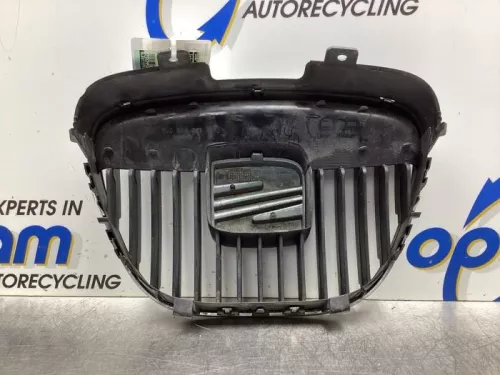 Grille-7588647 (14765902)