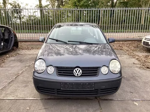 Grille-8106106 (19930685)