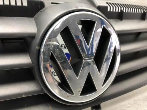 Grille-8191064 (20731340)