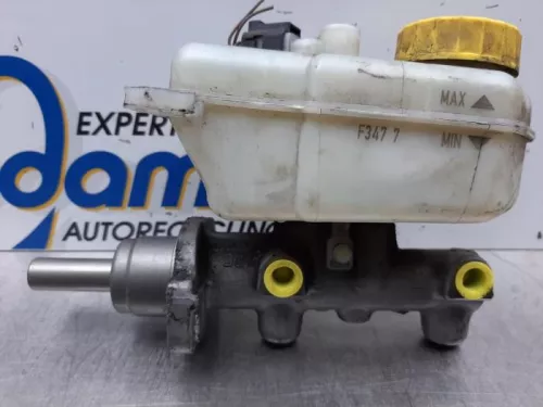 Hoofdremcilinder-7582228