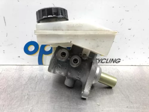 Hoofdremcilinder-7715751