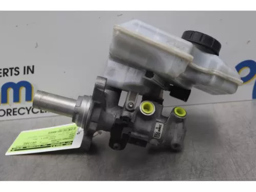 Hoofdremcilinder-7746293