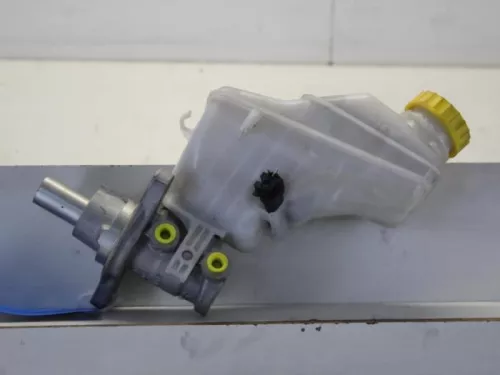 Hoofdremcilinder-7881713