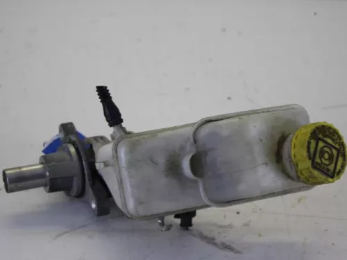 Hoofdremcilinder-7884910