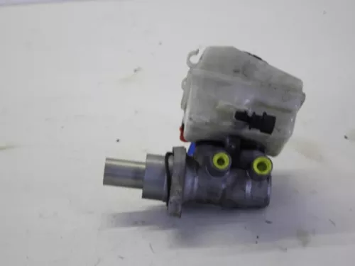 Hoofdremcilinder-7883228