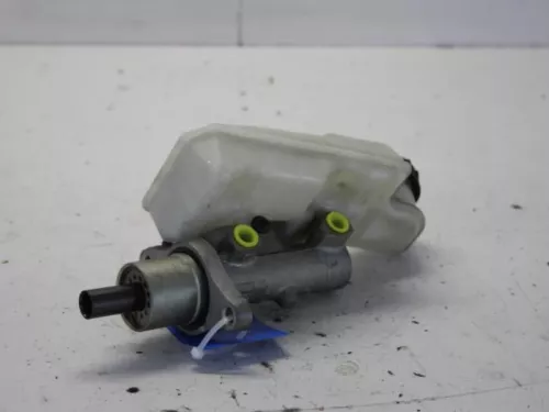 Hoofdremcilinder-7582582