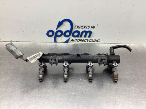 Injector (benzine injectie)-8098316