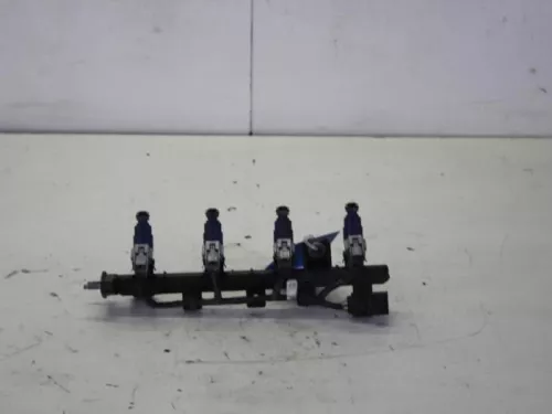 Injector (benzine injectie)-7884067