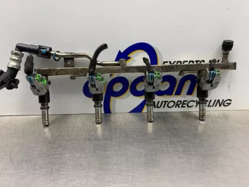 Injector (benzine injectie)-8260499 (21666707)