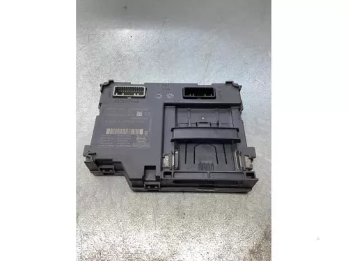 Kaartlezer (slot)-7712741