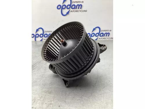 Kachel Ventilatiemotor-8132281