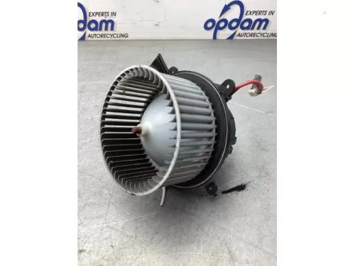 Kachel Ventilatiemotor-8139105