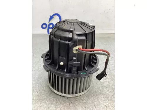 Kachel Ventilatiemotor-8121689 (19789300)